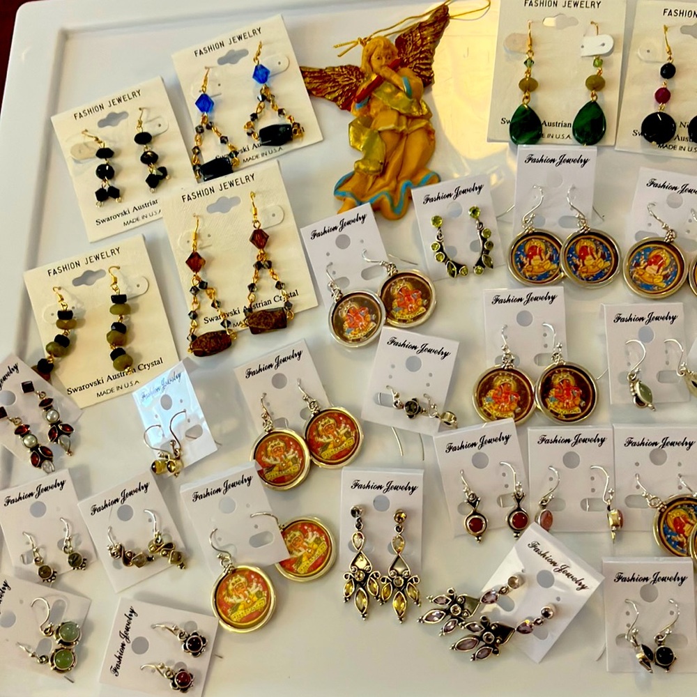 Big 35 pc lot of ladies crystal and sterling silver earrings, beautiful jewelry